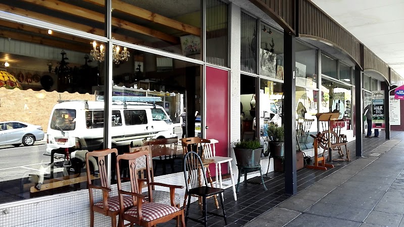 Blackbird Old Wares — store in Armidale