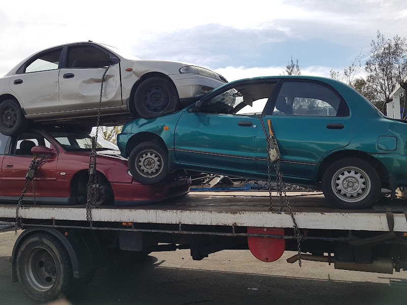 Blue Mountains Motor Wreckers — services in Lawson