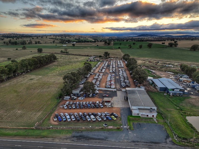 Holmwood & Cowra Wreckers — auto parts store in Cowra