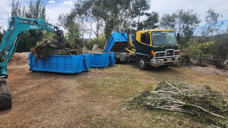 J & M Skip Bins — services in Cooma