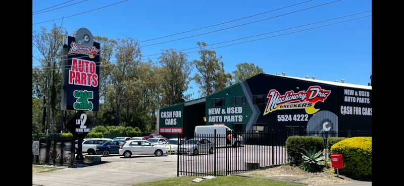 Machinery Drive Wreckers — services in Burleigh Heads