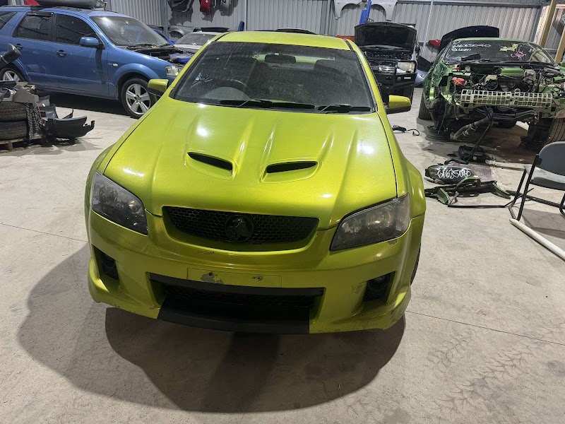 R N R Wrecking N Scrap Car Removal — car dealer in Beard